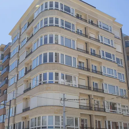 Apartment With Beautiful Sea-view Middelkerke